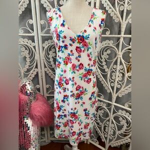 KARL LAGERFELD PARIS WHITE FLORAL DRESS KNEE LENGTH SIZE 16 V NECK